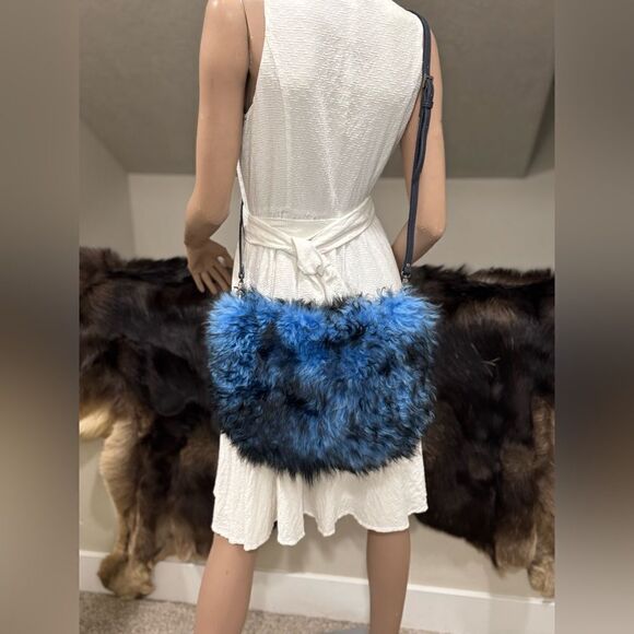 Stunning Real Curly Shearling Hobo Bag, Handmade Lamb Fur Crossbody, Slouchy Bag - Picture 7 of 15
